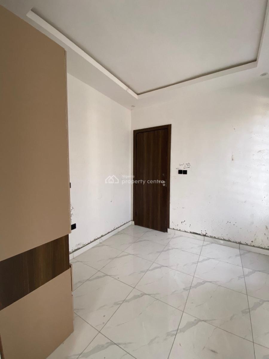 Capacious 4 Bedroom Terrace with  Bq, Ogombo, Ajah, Lagos, House for Sale