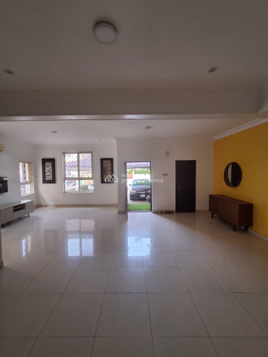 Fully Serviced 4 Bedroom Semi-detached Duplex with Bq, Bourdillon Court Estate Off Chevron Drive, Lekki, Lagos, Semi-detached Duplex for Rent