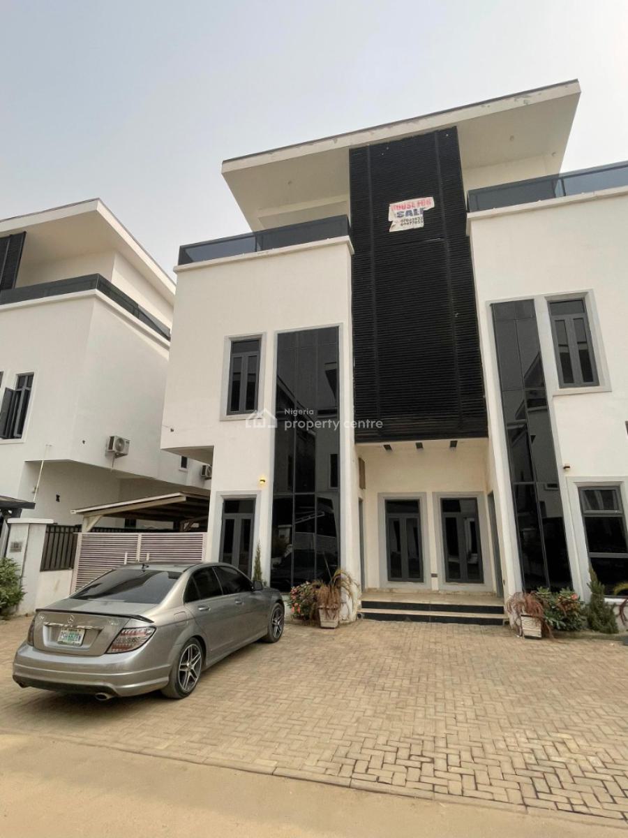 New Listing -- 5-bedroom Fully Detached Duplex, Jahi, Abuja, Detached Duplex for Sale