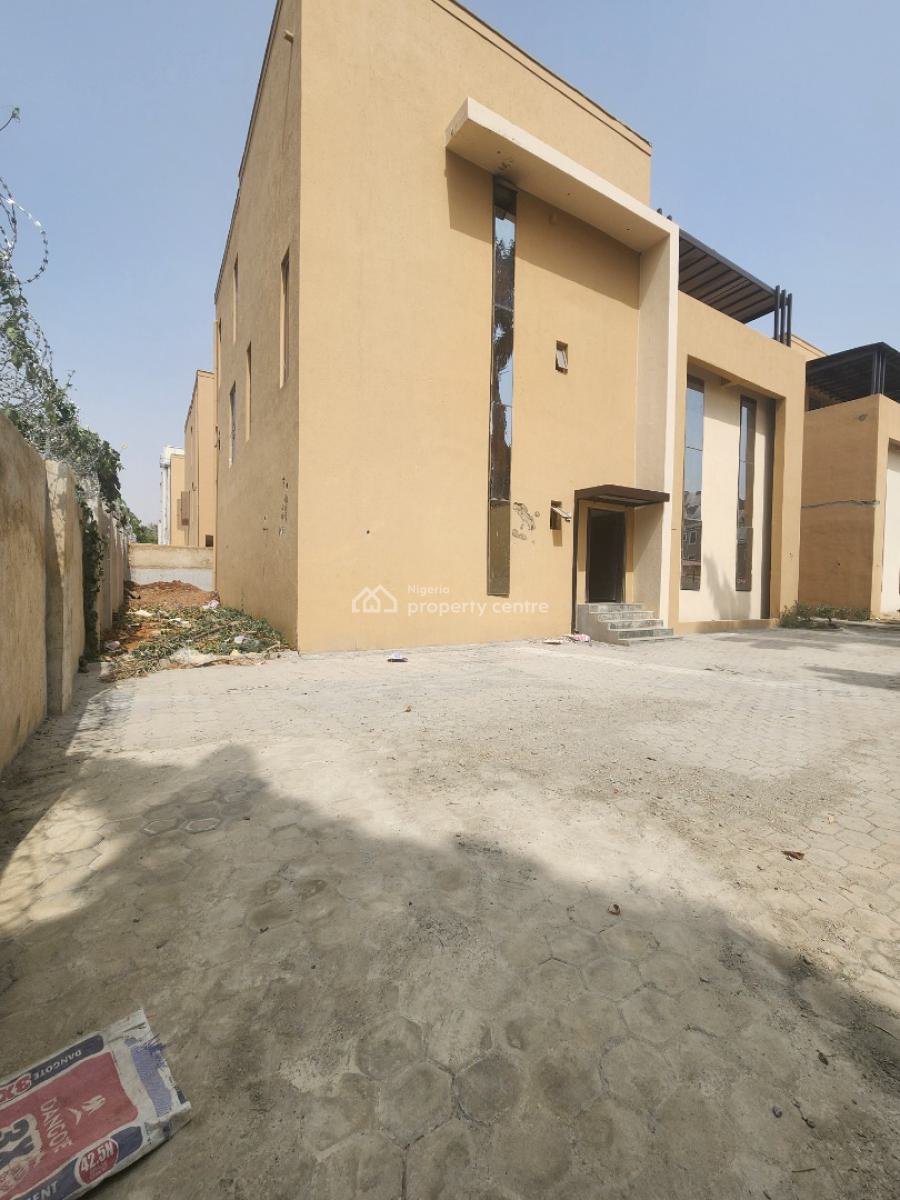 Imposing Fully Detached Duplex with a Swimming Pool, Colorado Street, Maitama District, Abuja, Detached Duplex for Sale