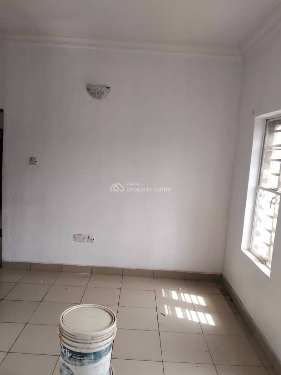 Sharp 3 Bedroom Flat Upstairs in an Estate, Abijo, Abijo, Lekki, Lagos, Flat / Apartment for Rent