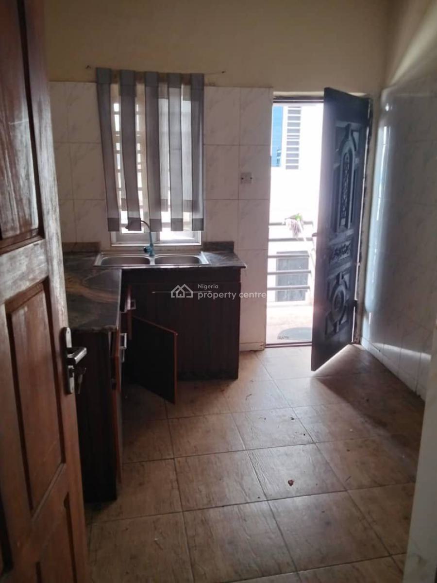 Sharp 3 Bedroom Flat Upstairs in an Estate, Abijo, Abijo, Lekki, Lagos, Flat / Apartment for Rent