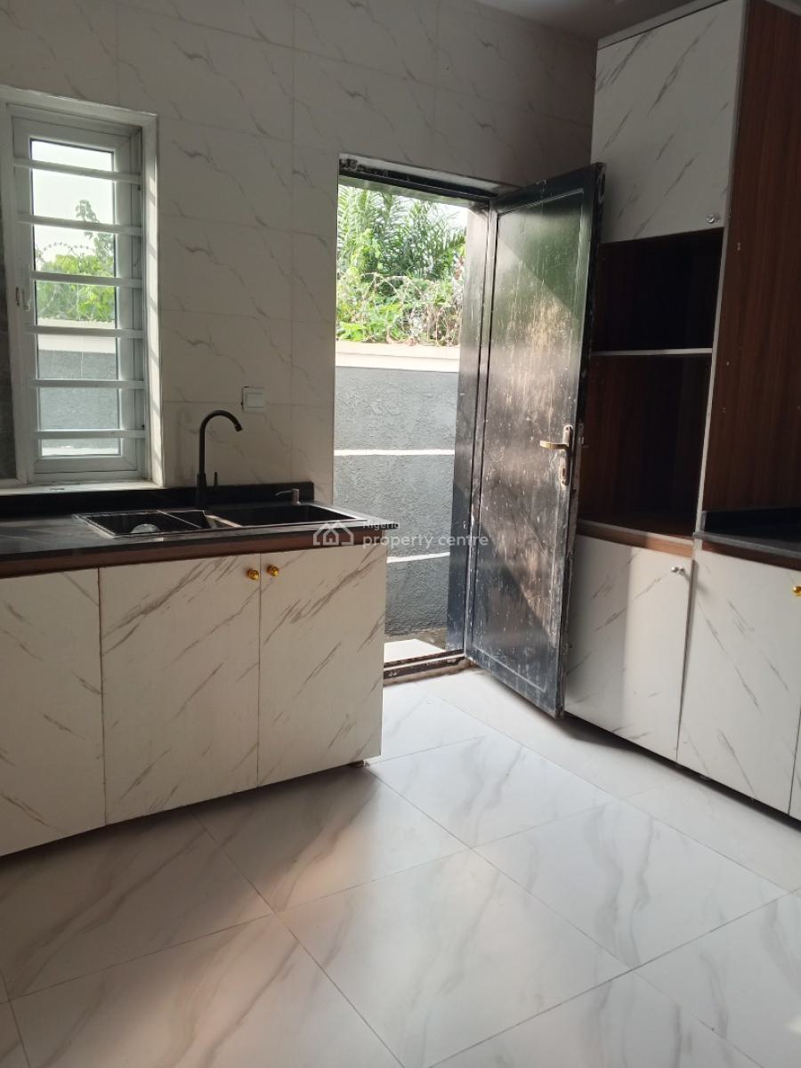 Luxury 4bedroom Duplex Alone in The Compound, Awoyaya, Ibeju Lekki, Lagos, Detached Duplex for Rent