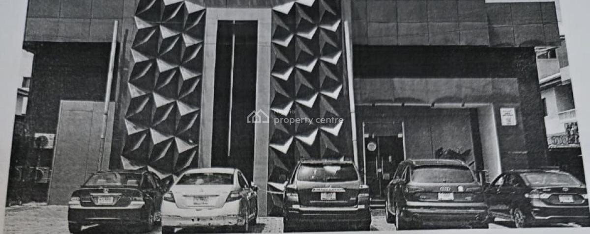 Prime Commercial Building Sitting on 1,033.63 Sqm of Land, Lekki Phase 1, Lekki, Lagos, Commercial Property for Sale