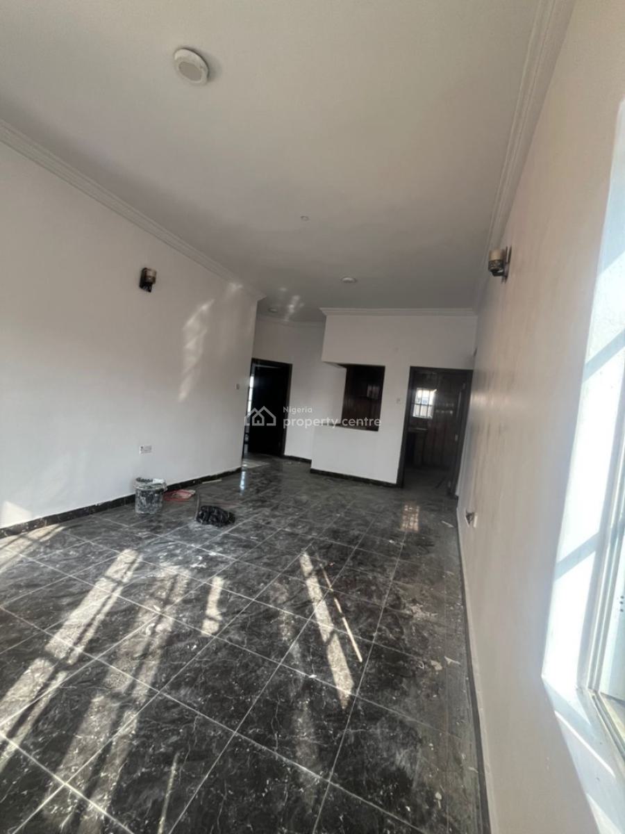 Luxurious 2 Bedroom Apartment Close to The Road, Alashela, Ogombo, Ajah, Lagos, Flat / Apartment for Rent