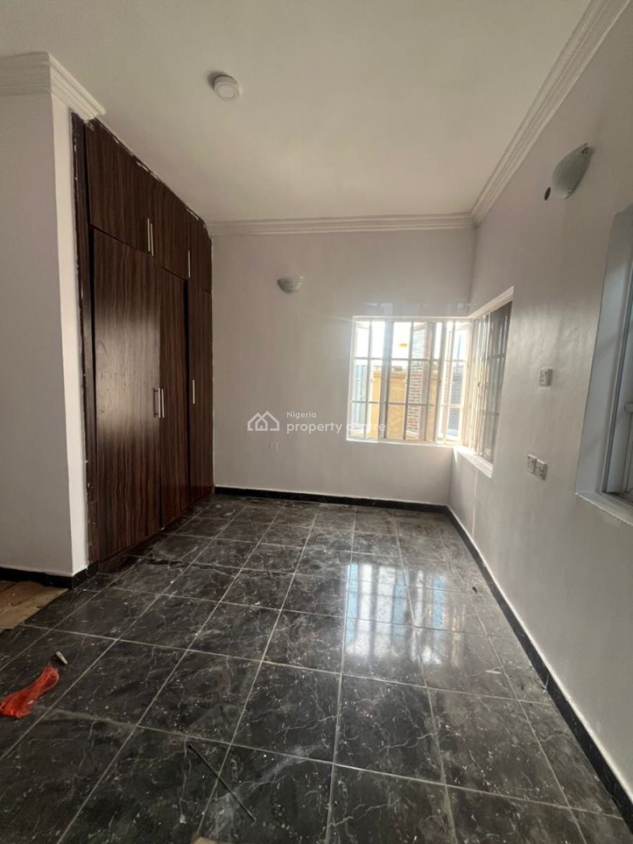 Luxurious 2 Bedroom Apartment Close to The Road, Alashela, Ogombo, Ajah, Lagos, Flat / Apartment for Rent
