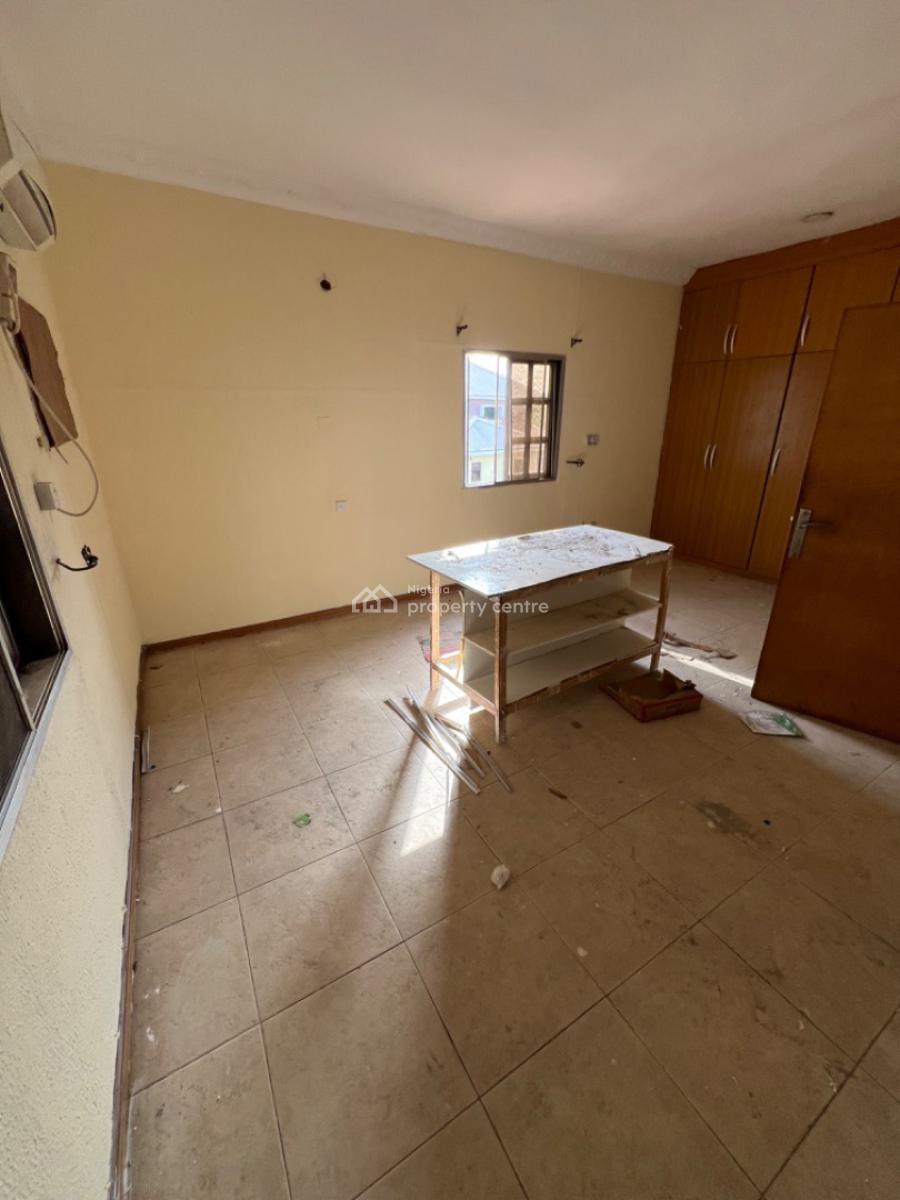 Spacious 5-bedroom Semi-detached Duplex with Bq (residential/commercia, Lekki Phase 1, Lekki, Lagos, Semi-detached Duplex for Rent