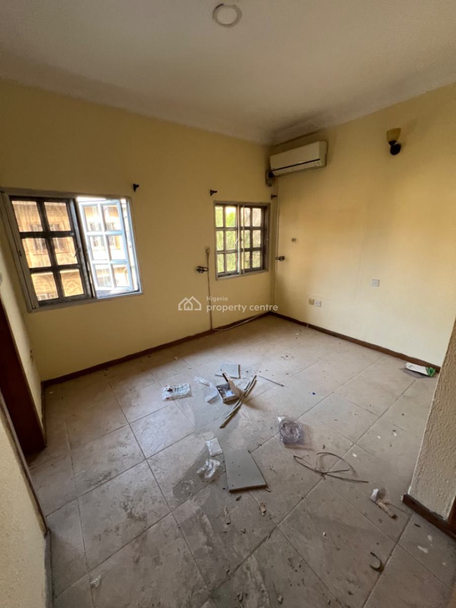 Spacious 5-bedroom Semi-detached Duplex with Bq (residential/commercia, Lekki Phase 1, Lekki, Lagos, Semi-detached Duplex for Rent