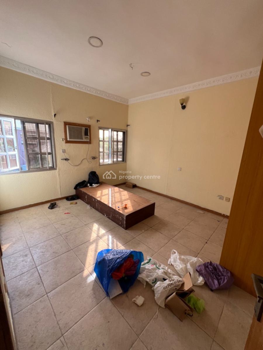 Spacious 5-bedroom Semi-detached Duplex with Bq (residential/commercia, Lekki Phase 1, Lekki, Lagos, Semi-detached Duplex for Rent