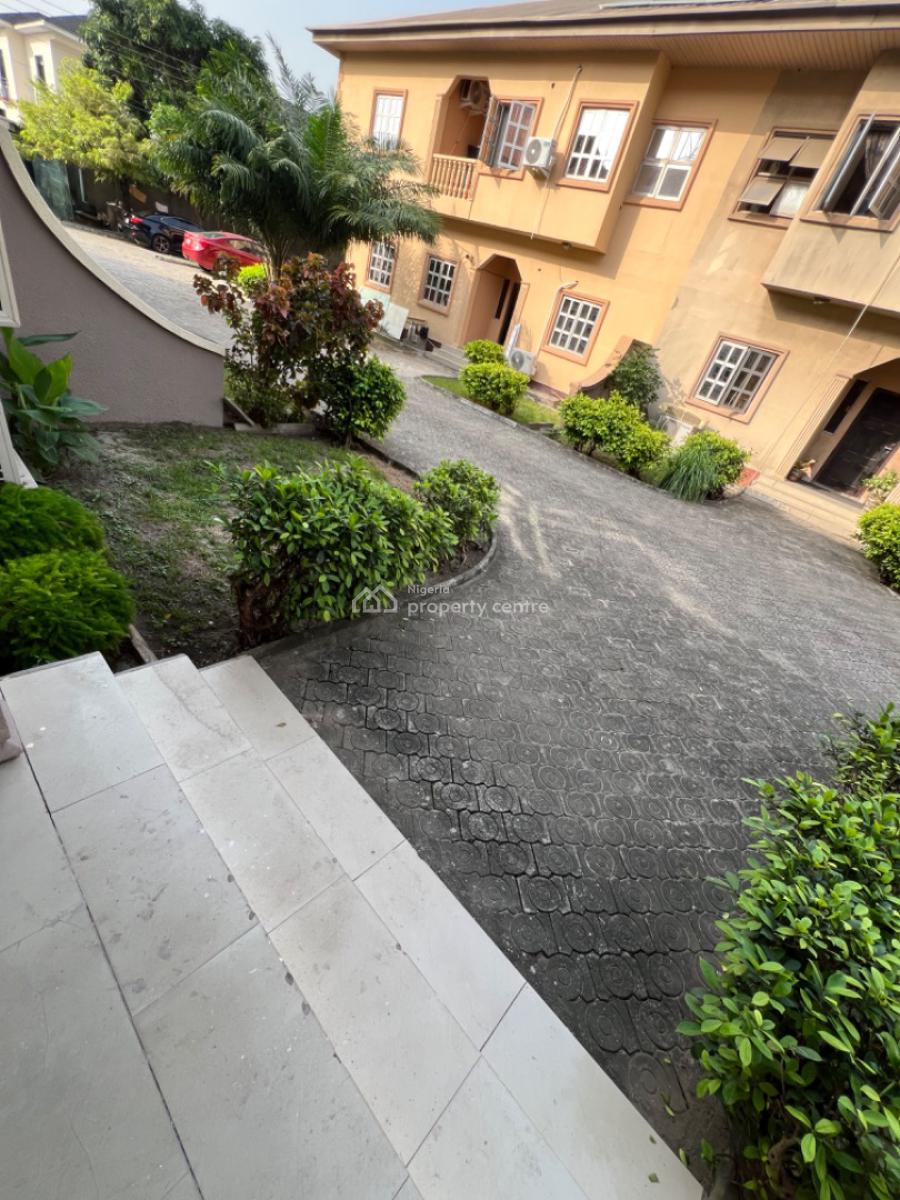 Spacious 5-bedroom Semi-detached Duplex with Bq (residential/commercia, Lekki Phase 1, Lekki, Lagos, Semi-detached Duplex for Rent