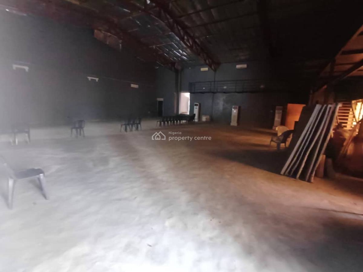 Back to Market 320sqm Warehouse, Lekki Right, Lekki Phase 1, Lekki, Lagos, Warehouse for Rent