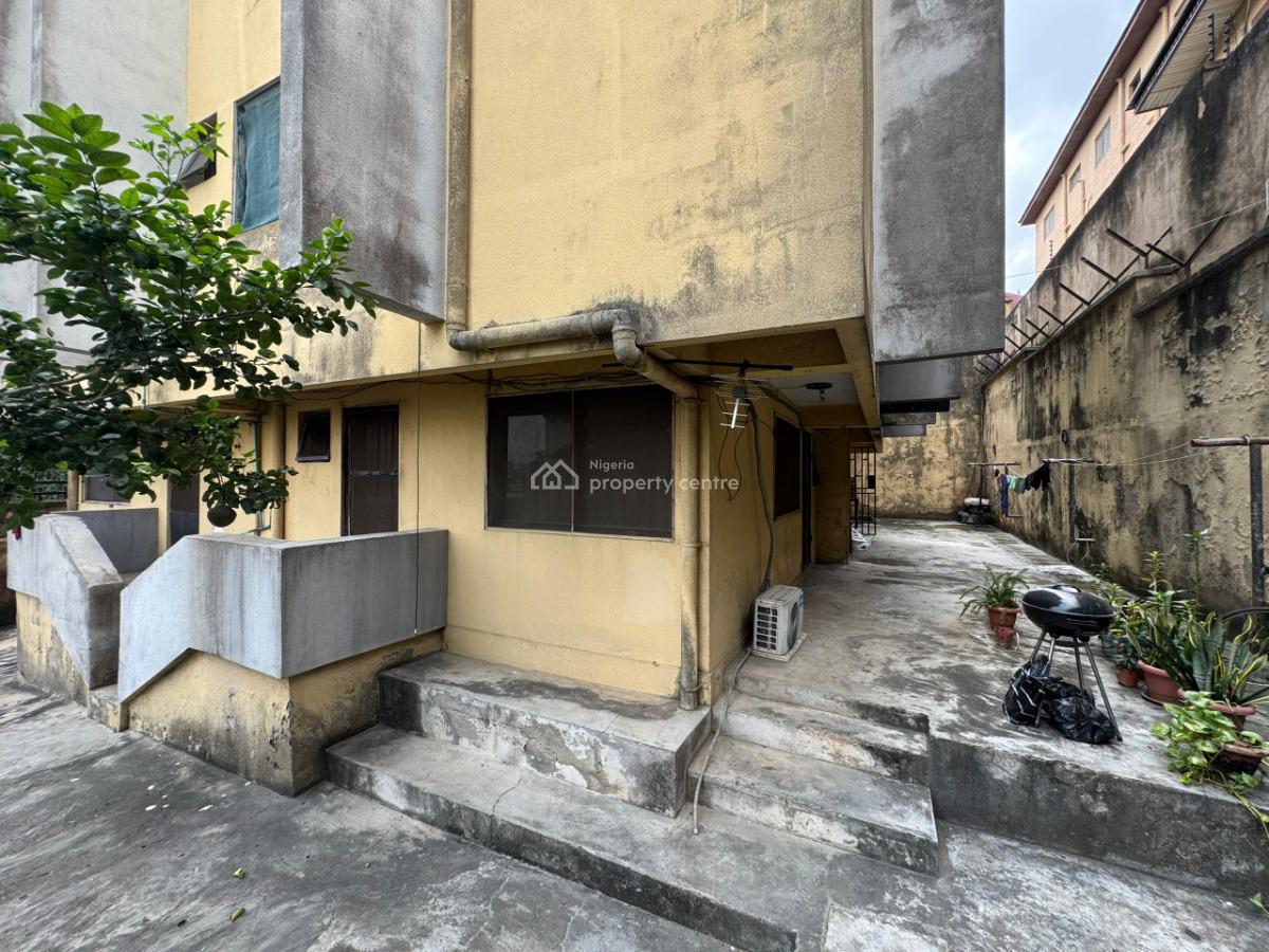 Property on 1600sqm with a Demolishable Structure Available, Allen Ikeja, Ikeja, Lagos, House for Sale