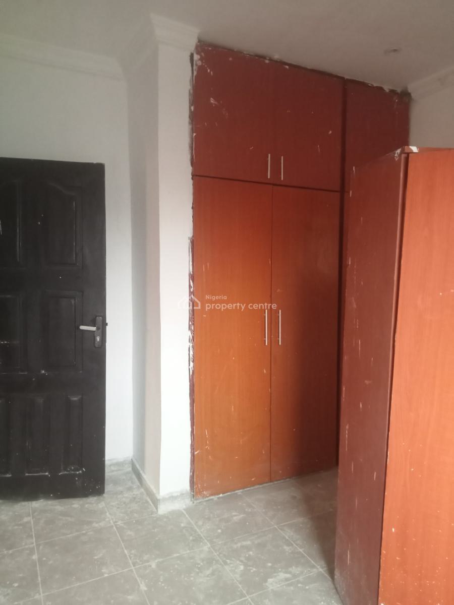 Newly Renovated Spacious 3 Bedroom Apartment (upstairs), New Oko Oba, New Oko-oba, Agege, Lagos, Flat / Apartment for Rent