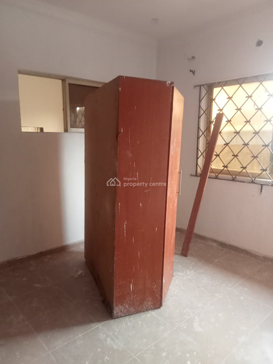 Newly Renovated Spacious 3 Bedroom Apartment (upstairs), New Oko Oba, New Oko-oba, Agege, Lagos, Flat / Apartment for Rent