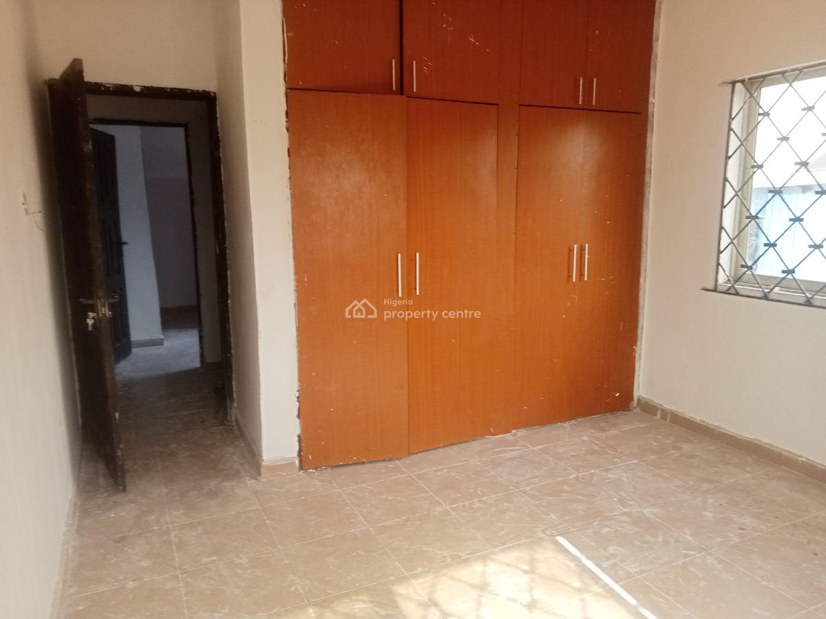 Newly Renovated Spacious 3 Bedroom Apartment (upstairs), New Oko Oba, New Oko-oba, Agege, Lagos, Flat / Apartment for Rent