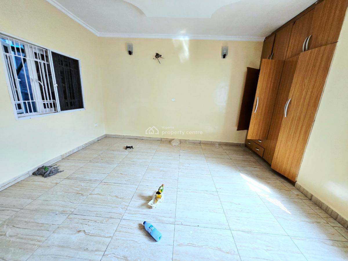 Massive 2 Bedroom Apartment, Lekki Phase 1, Lekki, Lagos, Flat / Apartment for Rent
