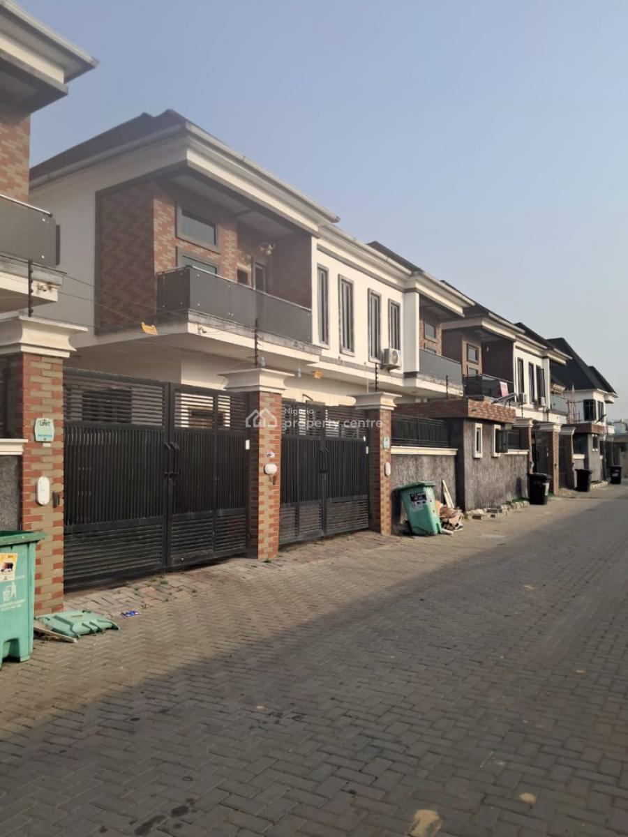 Fully Serviced 4-bedroom Semi-detached Duplex with Bq and Gatehouse, Orchid Road, Lekki, Lagos, Semi-detached Duplex for Rent