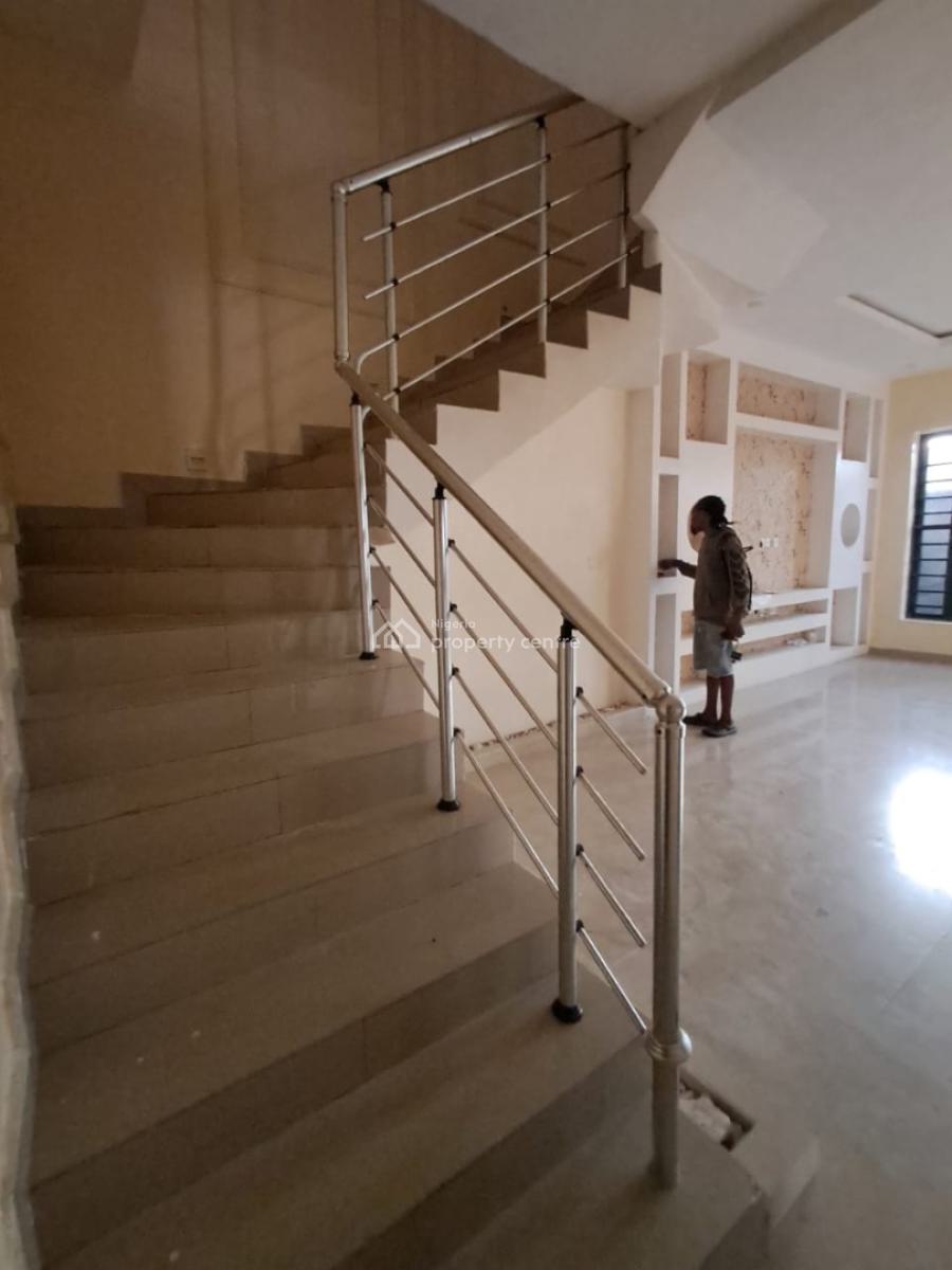 Fully Serviced 4-bedroom Semi-detached Duplex with Bq and Gatehouse, Orchid Road, Lekki, Lagos, Semi-detached Duplex for Rent