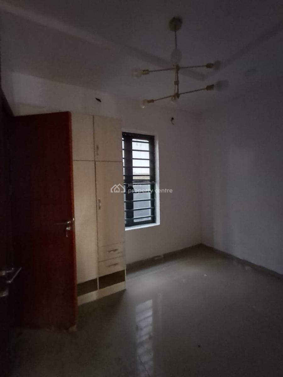 Fully Serviced 4-bedroom Semi-detached Duplex with Bq and Gatehouse, Orchid Road, Lekki, Lagos, Semi-detached Duplex for Rent