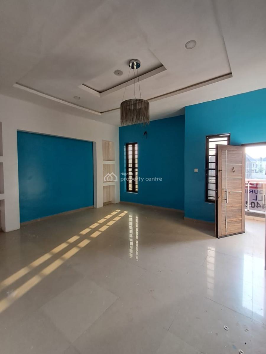 Fully Serviced 4-bedroom Semi-detached Duplex with Bq and Gatehouse, Orchid Road, Lekki, Lagos, Semi-detached Duplex for Rent
