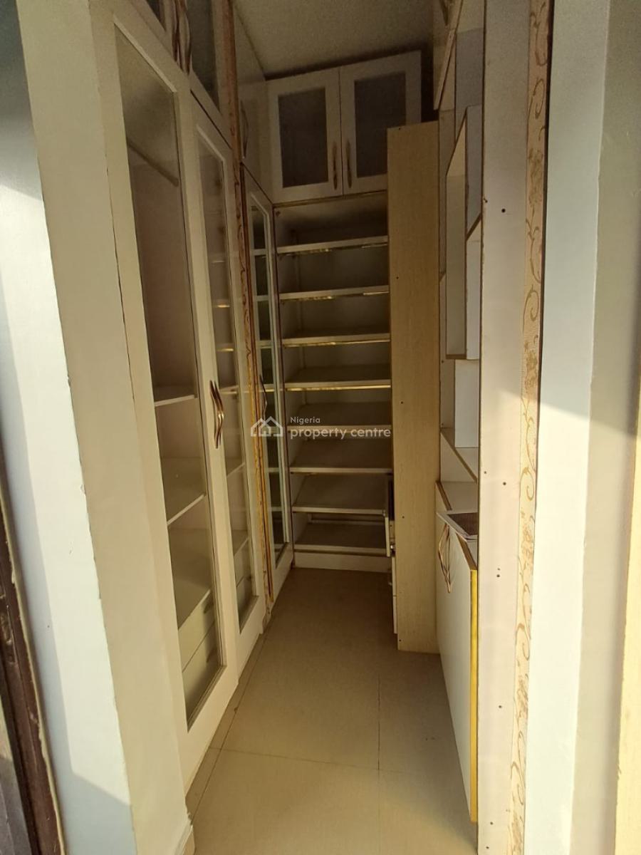 Fully Serviced 4-bedroom Semi-detached Duplex with Bq and Gatehouse, Orchid Road, Lekki, Lagos, Semi-detached Duplex for Rent