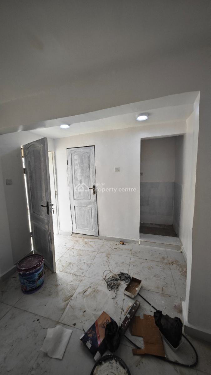 Serviced Studio Flat in a Serene Environment, Off Admiralty Way, Lekki Phase 1, Lekki, Lagos, Self Contain (single Rooms) for Rent