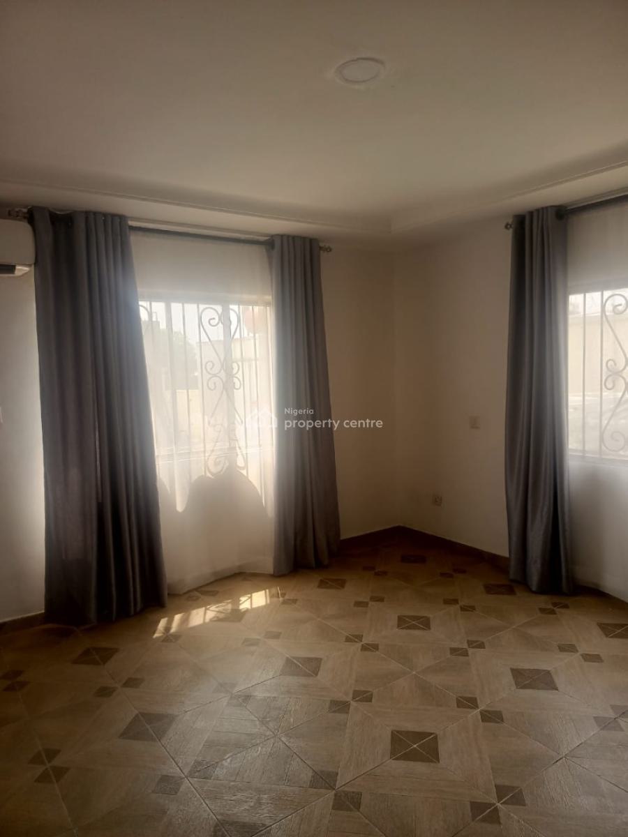 3 Bedroom Apartment in Dideolu Estate Victoria Island. 16m Servi, Dideolu Estate Victoria Island., Victoria Island (vi), Lagos, Flat / Apartment for Rent