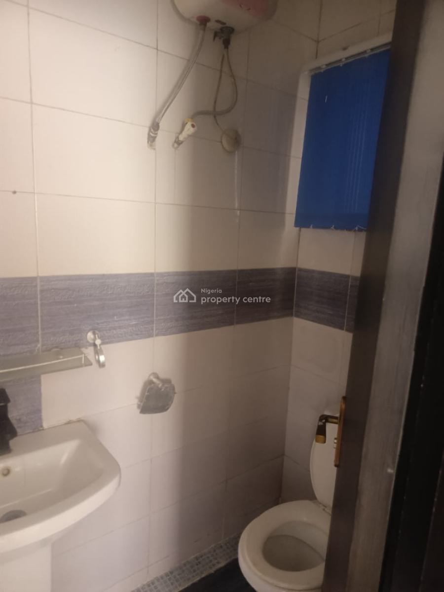 3 Bedroom Apartment in Dideolu Estate Victoria Island. 16m Servi, Dideolu Estate Victoria Island., Victoria Island (vi), Lagos, Flat / Apartment for Rent