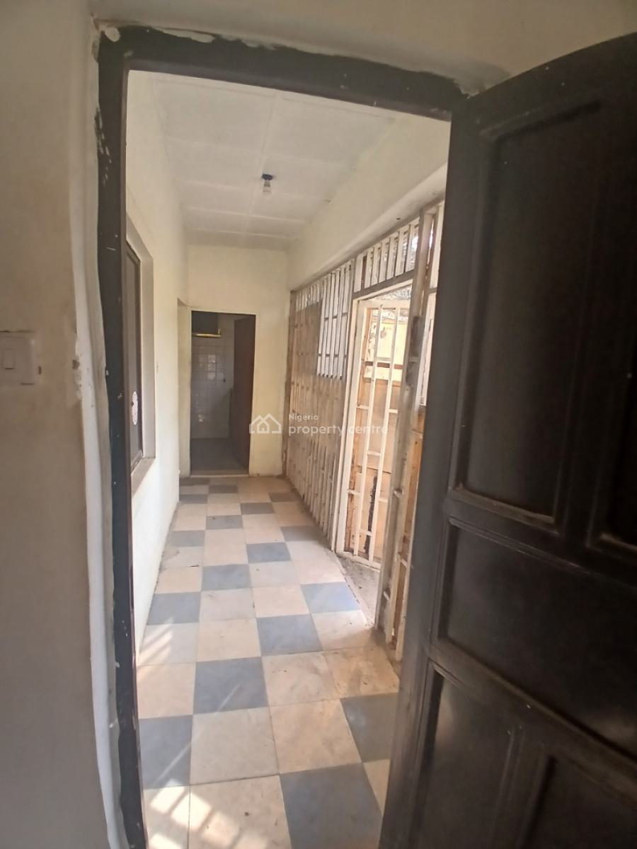 One Bedroom with 2 Toilets Bq Position, Gwarinpa, Abuja, Detached Bungalow for Rent