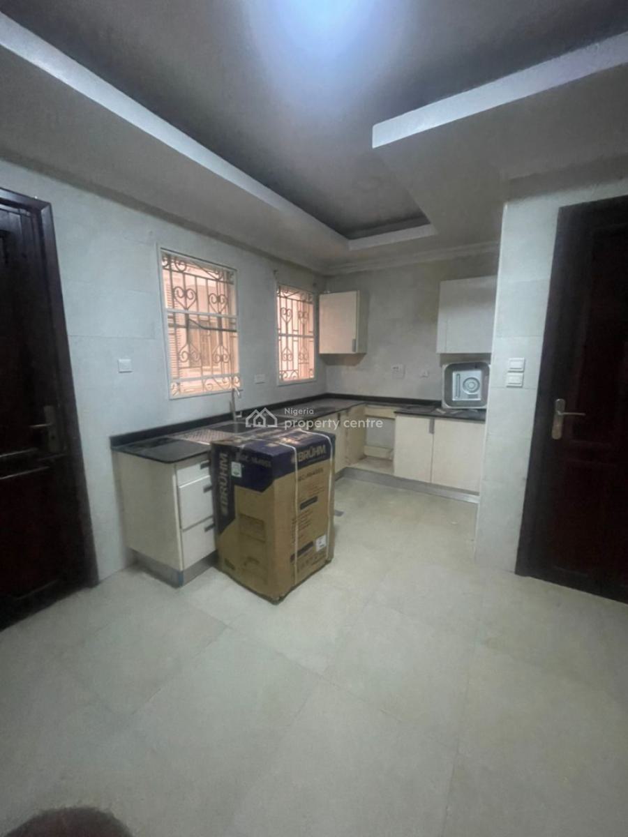 1 Bedroom Apartment, Lekki Phase 1, Lekki, Lagos, Flat / Apartment for Rent