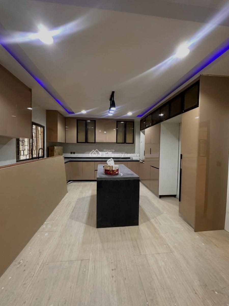 5 Bedroom Semi-detached Duplex, Guzape District, Abuja, Semi-detached Duplex for Rent