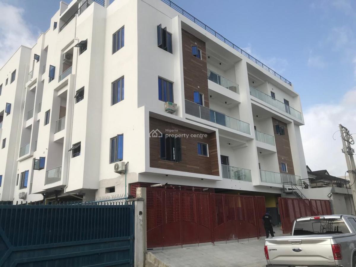 Premium One Bedroom Apartment with Rooftop Swimming Pool and Gym, Tokunbo Omisore Street, Lekki Phase 1, Lekki, Lagos, Flat / Apartment Short Let