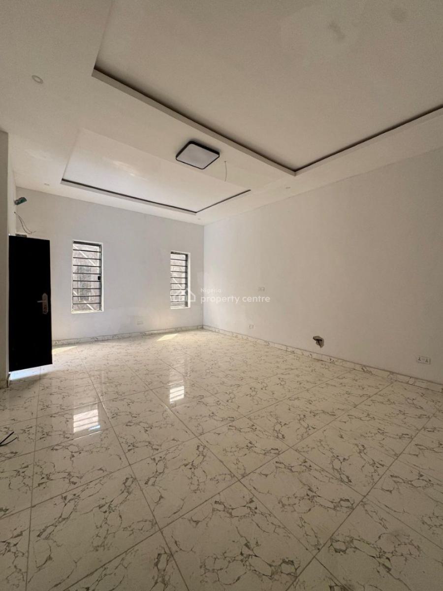 Serviced  Massive  4 Bedroom Terrace Duplex, Lbs, Sangotedo, Ajah, Lagos, Terraced Duplex for Sale