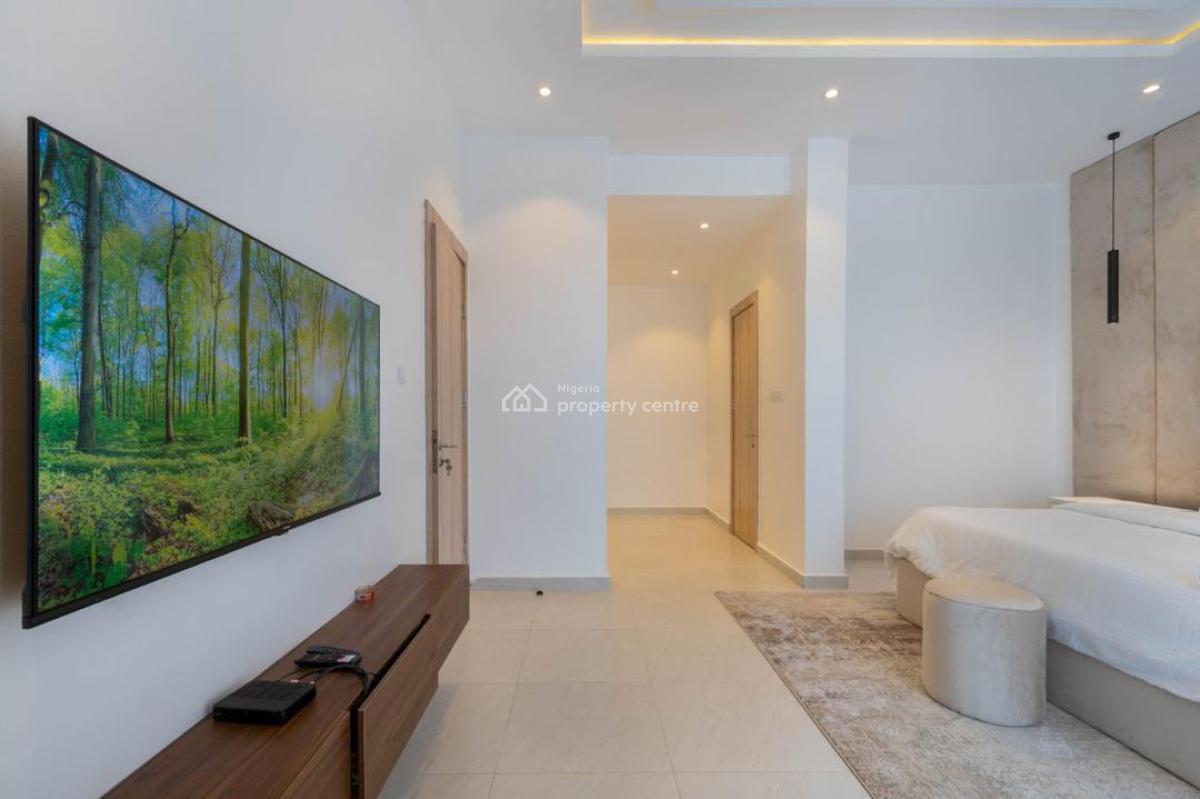 Luxurious 2 Bedroom Apartment with Parking Space and Housekeeping, Off Admiralty Way, Lekki Phase 1, Lekki, Lagos, Flat / Apartment Short Let