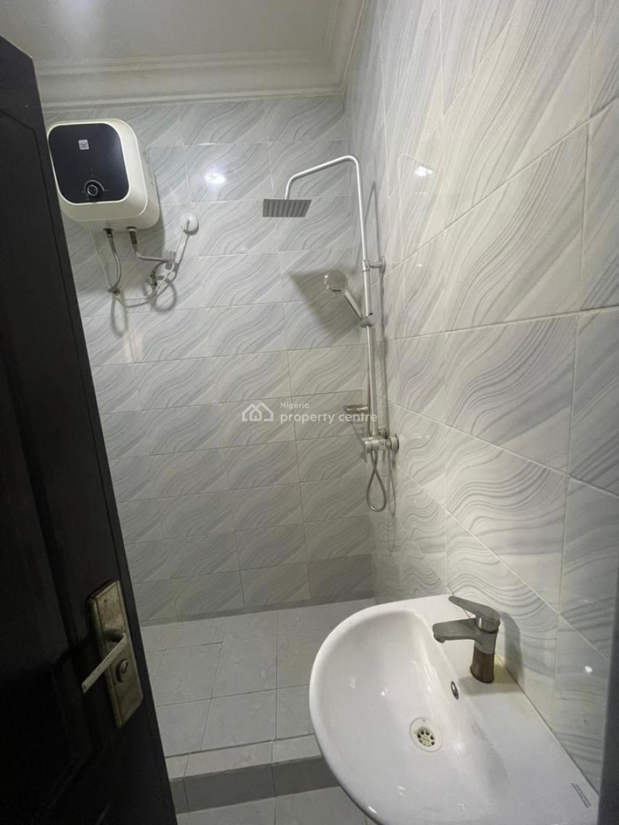 Well Maintained 3 Bedroom  Terrace Duplex, Chevron  Drive, Lekki, Lagos, Terraced Duplex for Rent