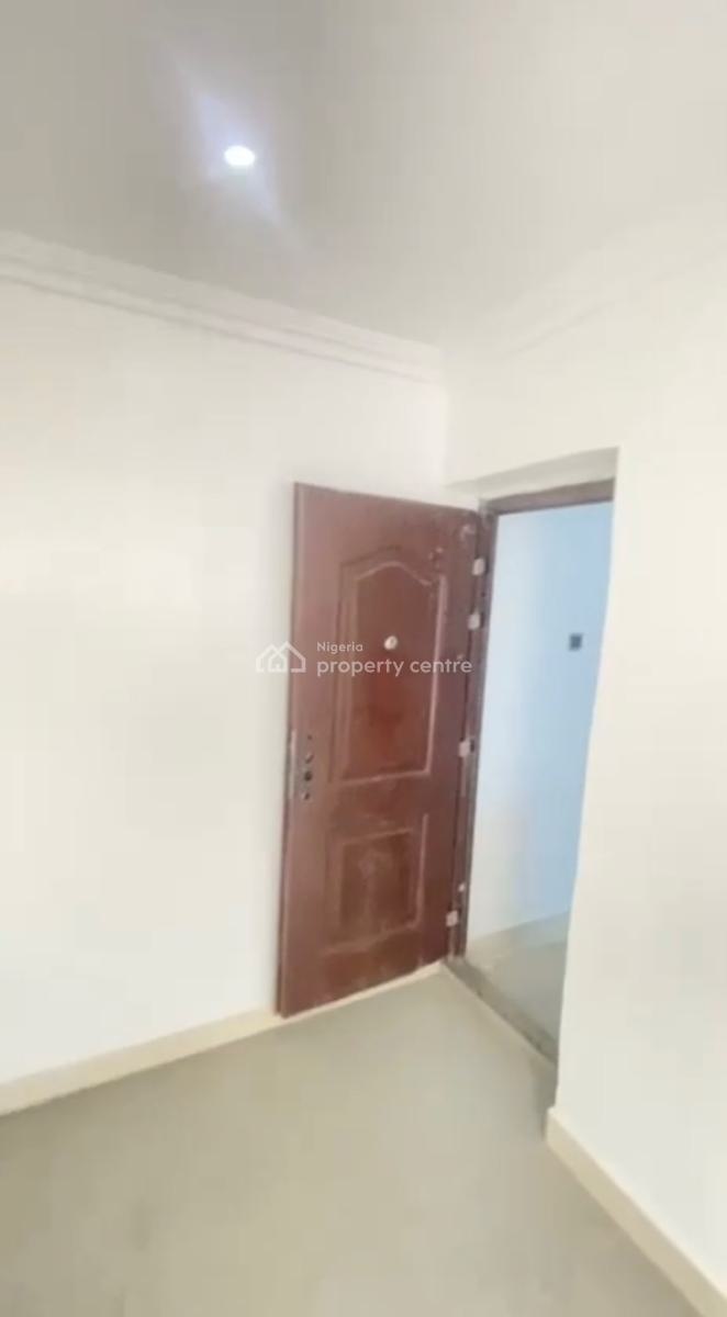 Luxurious Standard 1bedroom Mini Flat Upstairs, Osapa, Lekki, Lagos, Mini Flat (room and Parlour) for Rent