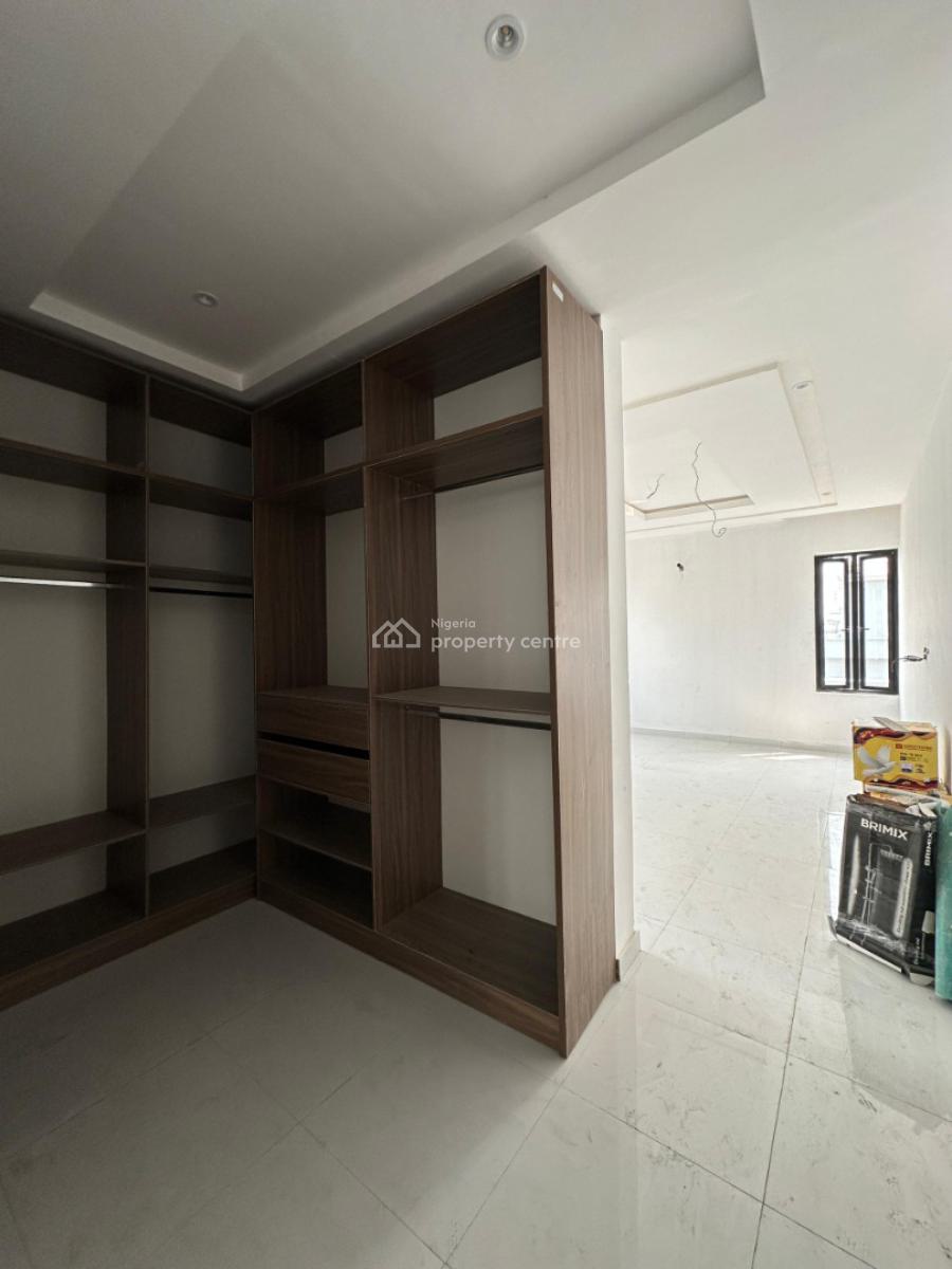 Lovely 3 Bedroom Penthouse with a Bq, Gym and Swimming Pool, Ikate, Lekki, Lagos, Block of Flats for Sale