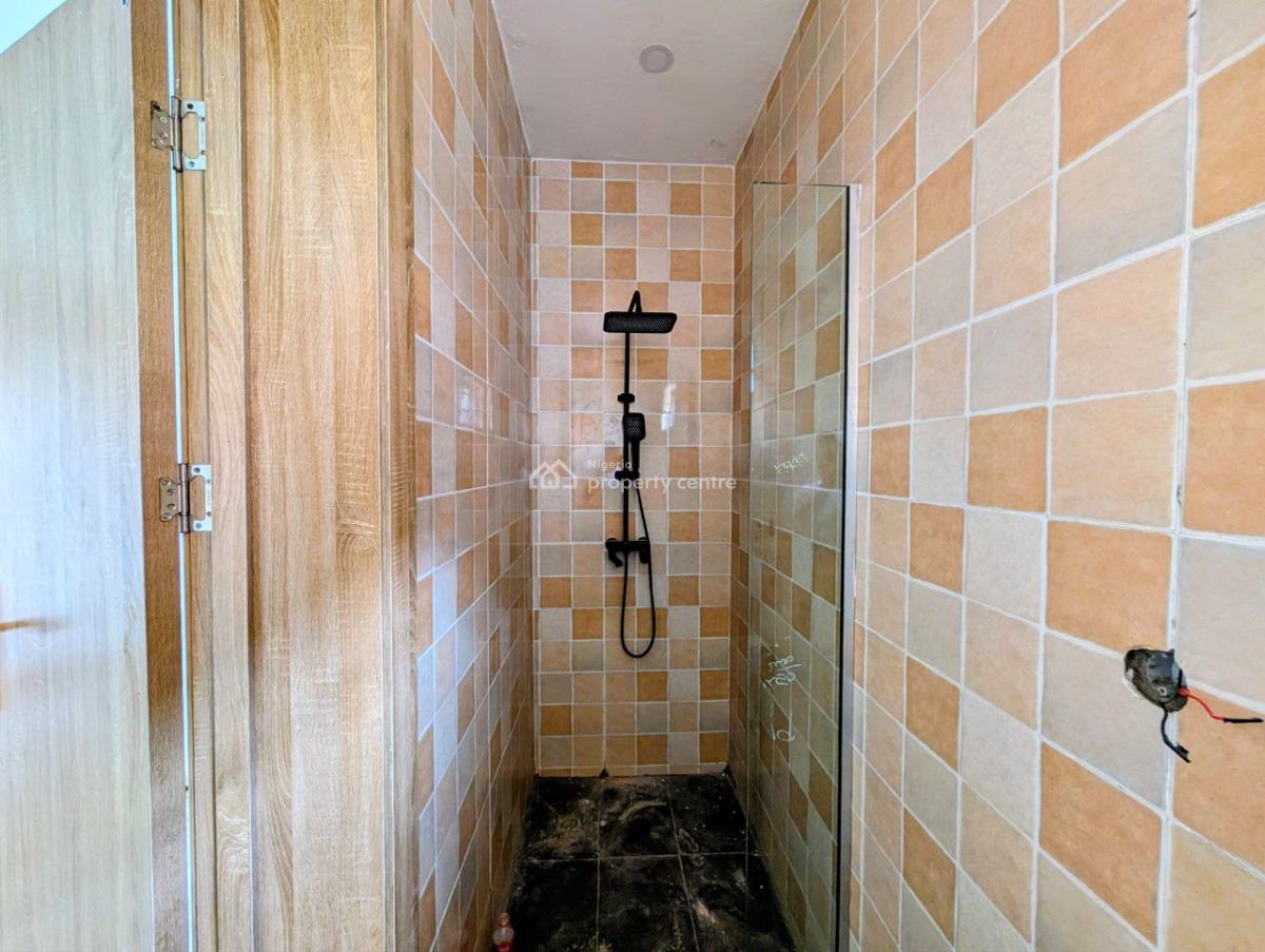 Brand New 2 Bedroom Apartment with Governors Consent, Off Spg Road, Ologolo, Lekki, Lagos, Flat / Apartment for Sale