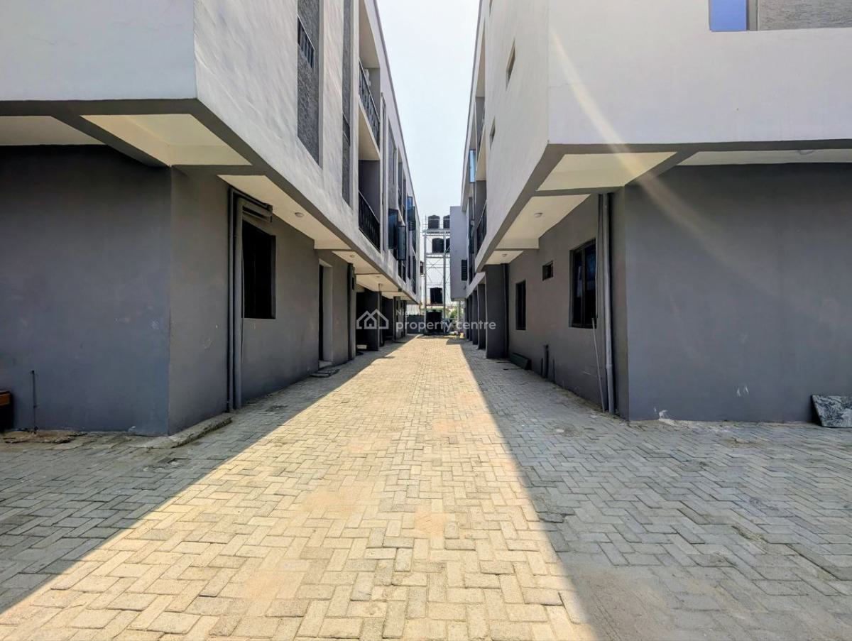 Brand New 2 Bedroom Apartment with Governors Consent, Off Spg Road, Ologolo, Lekki, Lagos, Flat / Apartment for Sale