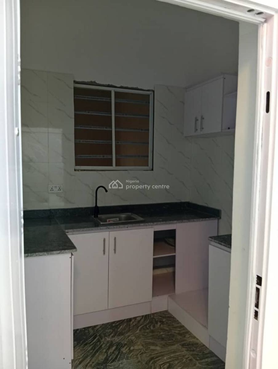 Serviced 2 Bedroom Apartment, Lekki Phase 1, Lekki, Lagos, Flat / Apartment for Rent