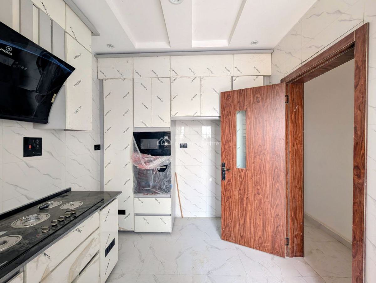 Uncommonly Spacious 2 Bedroom Apartment with Gov. Consent, Off Baale Road, Igbo Efon, Lekki, Lagos, Flat / Apartment for Sale