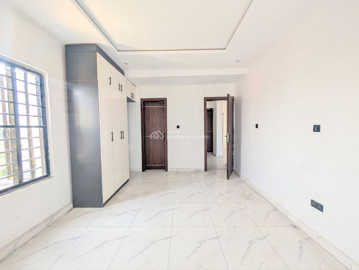 Uncommonly Spacious 2 Bedroom Apartment with Gov. Consent, Off Baale Road, Igbo Efon, Lekki, Lagos, Flat / Apartment for Sale