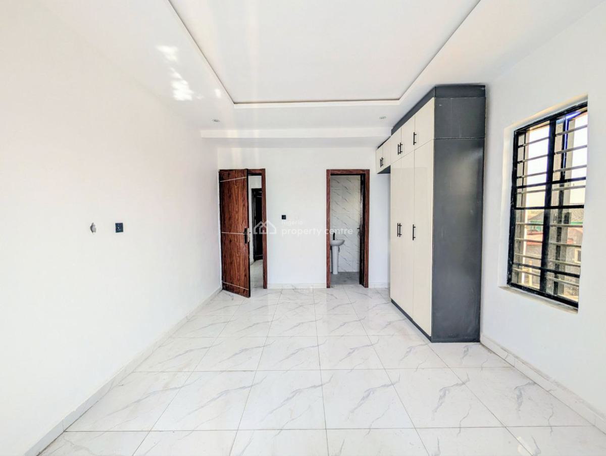 Uncommonly Spacious 2 Bedroom Apartment with Gov. Consent, Off Baale Road, Igbo Efon, Lekki, Lagos, Flat / Apartment for Sale