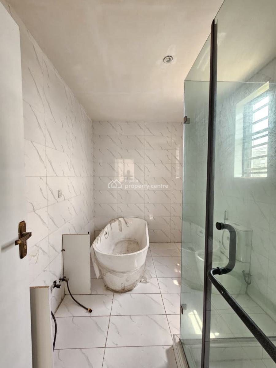 Spacious 3 Bedroom Penthouse with Elevator, Ikate, Lekki, Lagos, Block of Flats for Sale