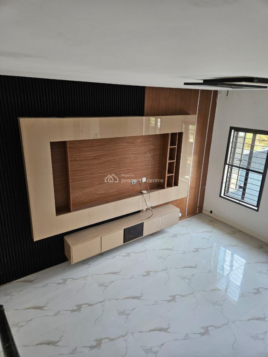 Luxuriously Finished 4-bedroom Terrace Duplex with 1-room Bq, Crown Vista Estate, Lugbe District, Abuja, Terraced Duplex for Sale