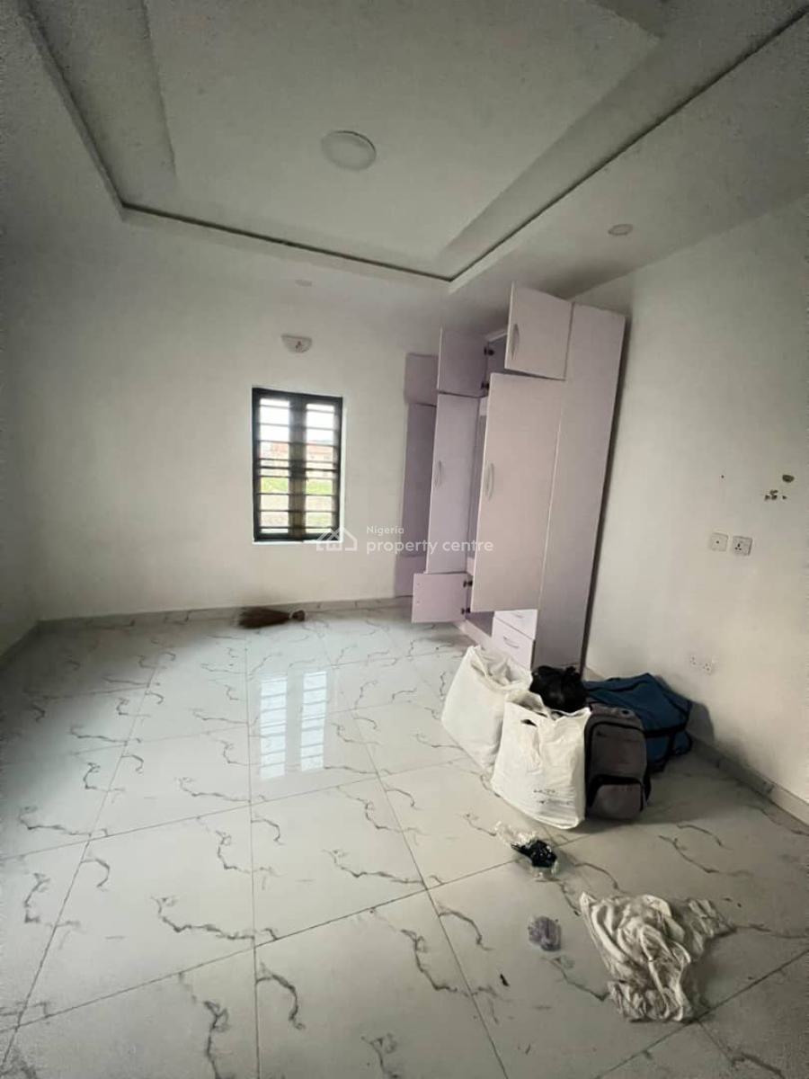 Sweet Mini Flat, Ogombo Road Abraham Adesanya, Ajah, Lagos, Mini Flat (room and Parlour) for Rent