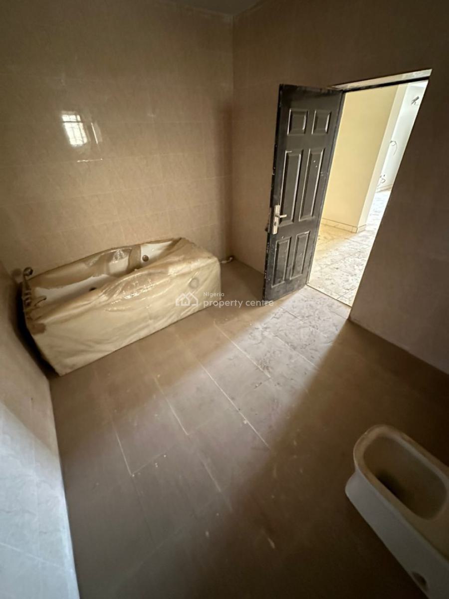 Smartly Built 5 Bedroom Spacious Duplex,bq, Good Access Road, Serene and Well Secured Neighborhood, Mabushi, Abuja, Terraced Duplex for Sale