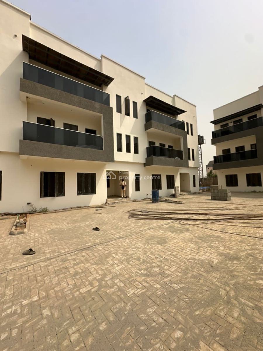 Smartly Built 5 Bedroom Spacious Duplex,bq, Good Access Road, Serene and Well Secured Neighborhood, Mabushi, Abuja, Terraced Duplex for Sale
