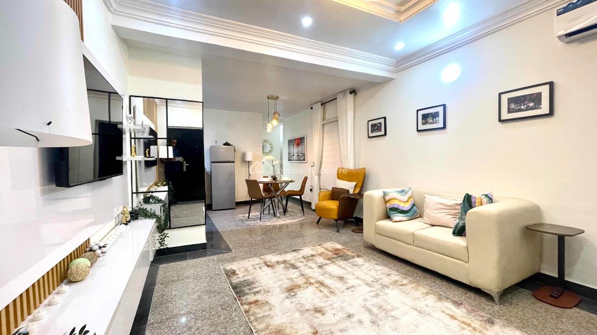 Cozy 2 Bedroom with Bq, Rock Drive, Lekki Phase 1, Lekki, Lagos, Flat / Apartment for Rent