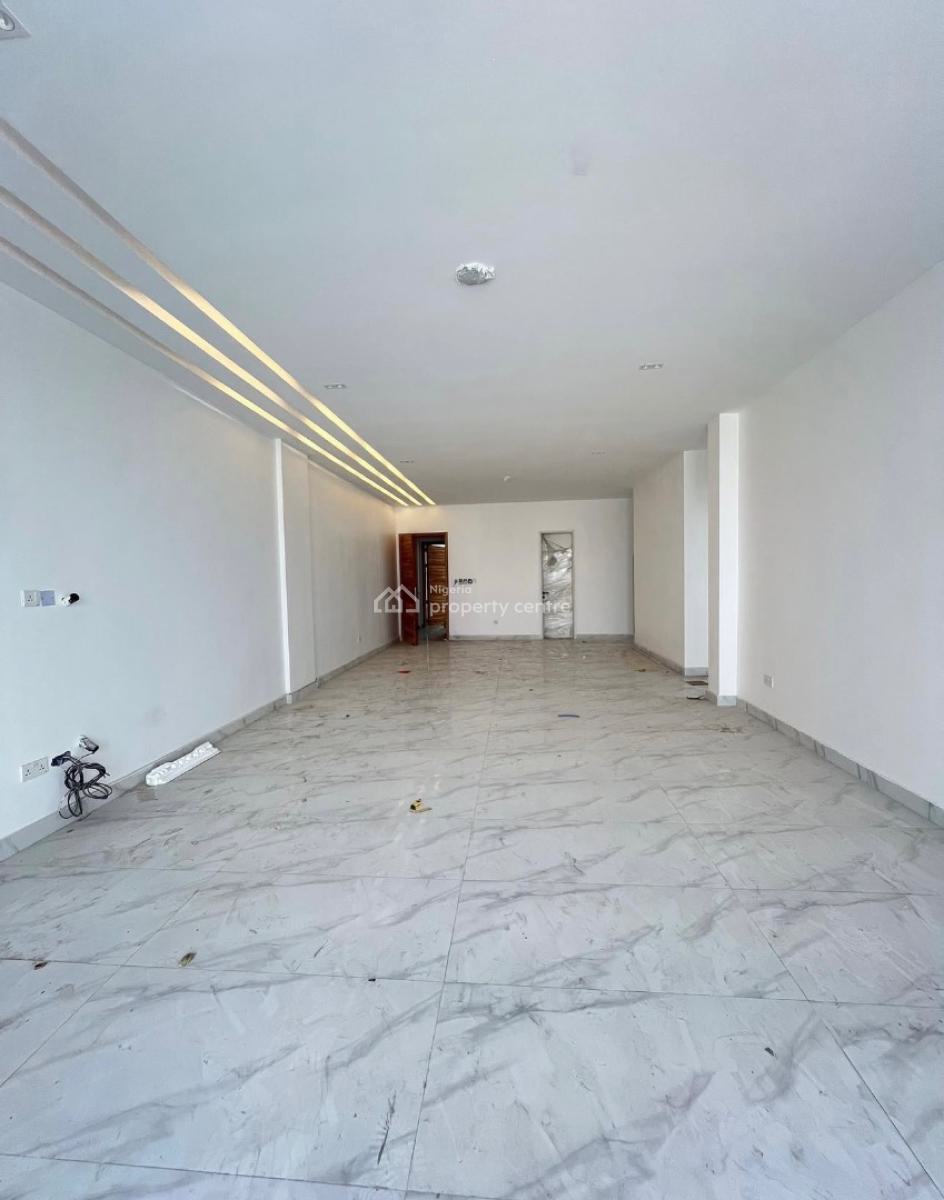 Spacious 2bed Flat, Lekki, Lagos, Flat / Apartment for Sale